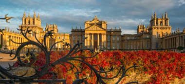 Blenheim Palace Autumn At Blenheim Palace Park Wedding Venue Oxfordshire Gay Wedding Guide 9 380X174