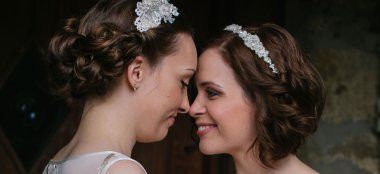 Dodmoor House Lesbian Wedding Venue Northamptonshire Barn Gay Wedding Venue Northamptonshire The Gay Wedding Guide Civil Partnership Venue Listings 9 380X174