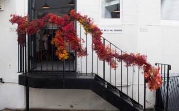 Flowers St Johns Restaurant Flowers Decoration Design By Nature 6 368X229