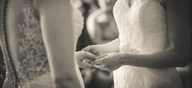 Lesbian Brides Hands Close Up Image By Gay Wedding Photography Pike Photography Via Gay Wedding Guide 6 380X174