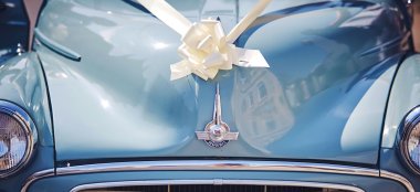 Old Car With Bow For Wedding Setu Ardour And Bow From Exeter Via Gay Wedding By Wedding Carby Nova Photography 6 380X174