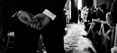 Orchestra Weddings Schermata Gay Groom Waiting At The Altar 6 380X174