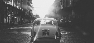Orchestra Weddings Schermata Old Car Driving In The Sunset 6 380X174