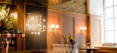 The White Swan Fetter Lane Gay Wedding Venue Ec4 London Wedding Venue City Gay Wedding Guide Just Married Close Up 9 - The White Swan The White Swan Fetter Lane Gay Wedding Venue Ec4 London Wedding Venue City Gay Wedding Guide Just Married Close Up 9 380X174