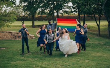 Two Lesbian Bride And Groom Walking In The Grass Field Photo By Tara Arseven Tap 6 6 368X229