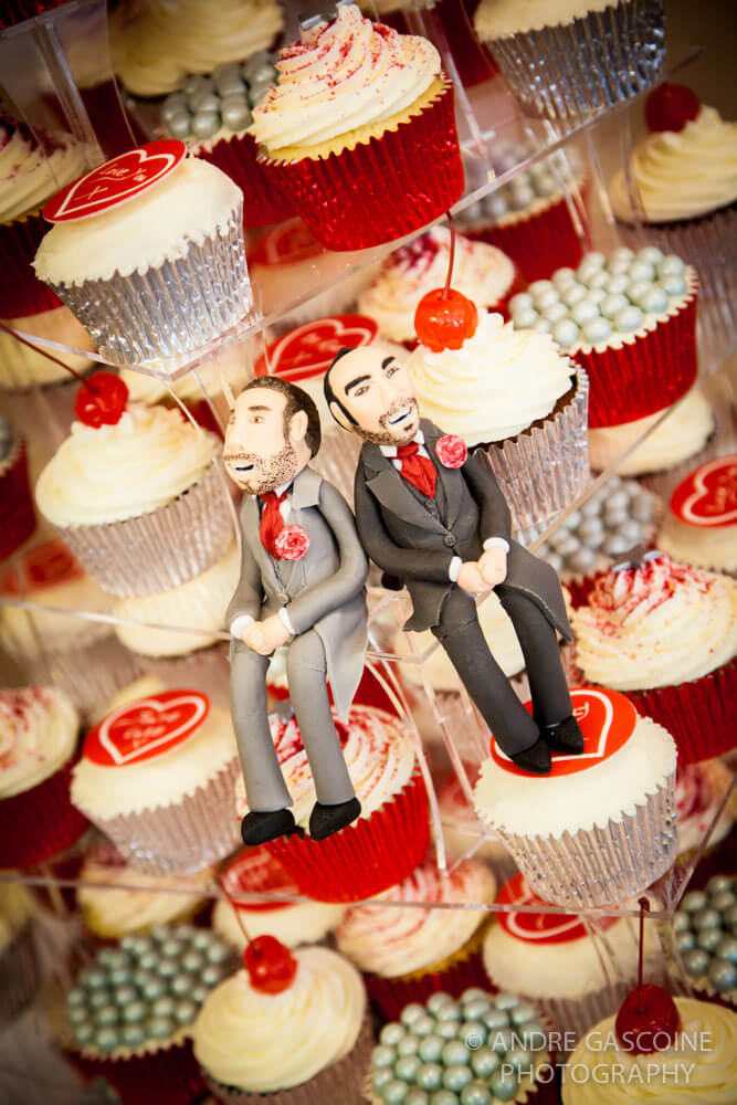 wedding cupcakes Phil and Leo at their gay wedding in surrye image copyright Andre Gascoine via the Gay Wedding Guide 3 5