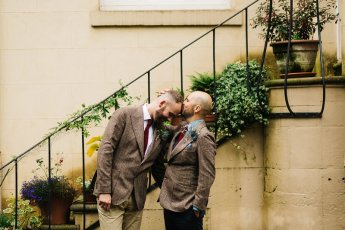 Wedding Garden Elizabeth Gaskell House Kiss 1 345X230