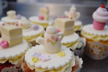 018 1024X683 Truly Designer Cakes Sswg 345X230