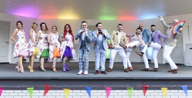 2722020172220685 Kelvinband Stand Group Shot Macqueen Photography Sswg 379X193