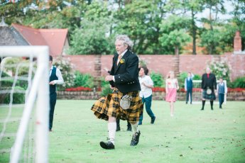 Browns Photography Documentary Ayrshire Wedding Troon Beach Wedding Wedding Photography Scotland Isle Of Iona Wedding 7 Sswg 345X230