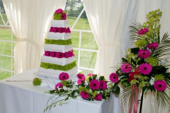 Cake And Flowers Truly Scrumptious Weddings Wedding Planners 346X230