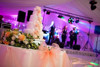Gallery04 2000X1333 Stuart Bell Events Wedding Planner 344X230