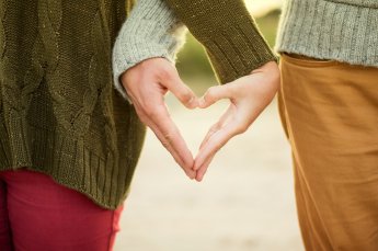 Wedding.couple Holding Hands Heart Truly Scrumptious Weddings Wedding Planners 345X229