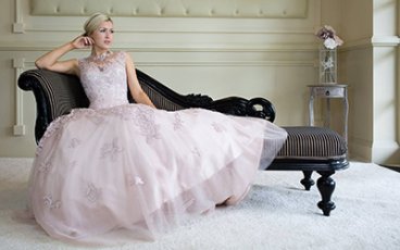 0Btn Gowns 3 368X230