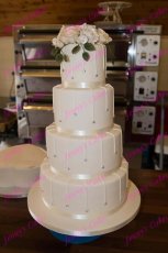 Diamante Drops Cream Roses 4T 3 153X230
