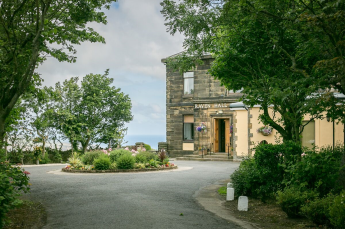 Entrance 345X229