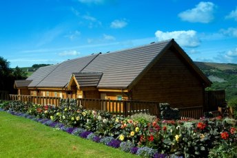 Lodges External Web 344X230