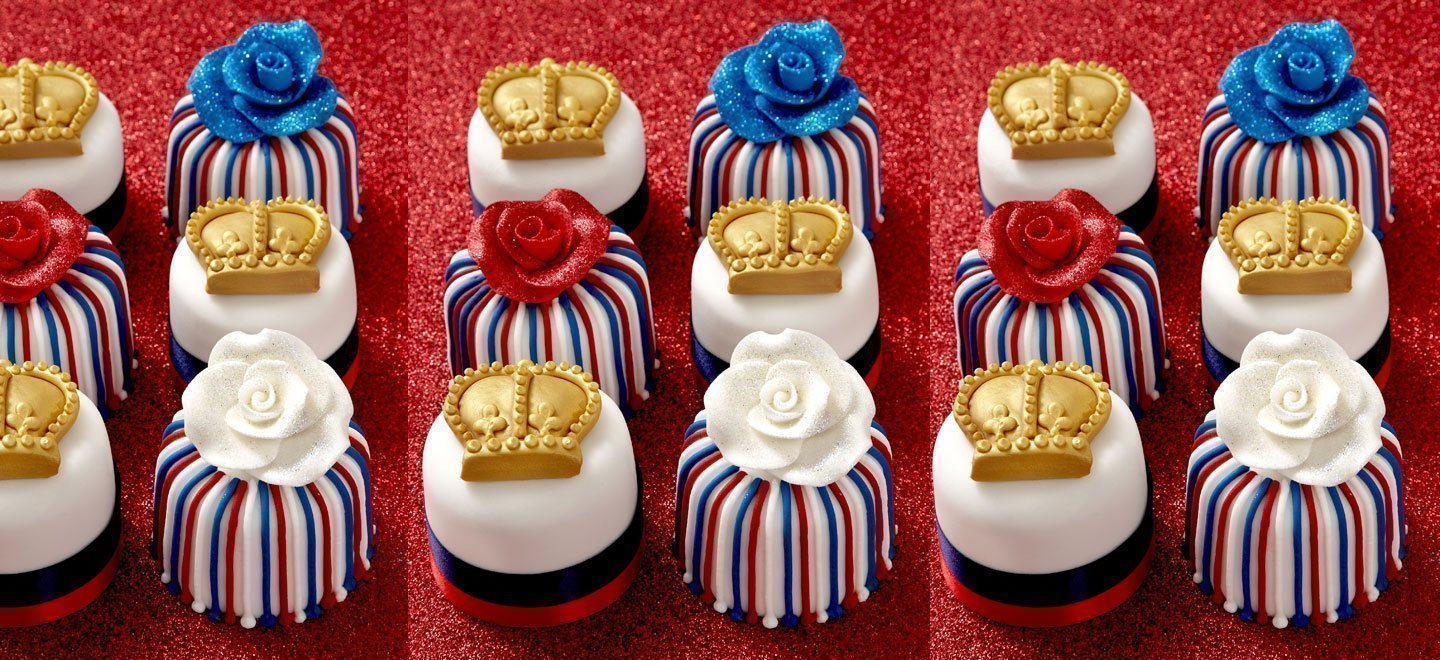 How To: Serve The Perfect Summer Wedding Cake