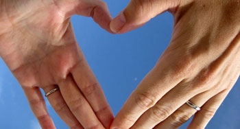 350-Two_left_hands_forming_a_heart_shape-By-Leon-Brocard-via-Wikimedia-Commons