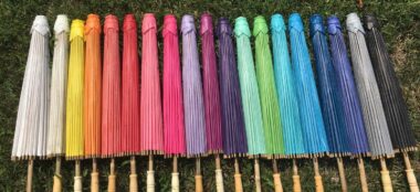 Coloured Plain Paper Wedding Parasols Gay Wedding Guide Best Summer Cooldown Ideas 1 - The Heat Is On: Best Summer Wedding Cooldown Ideas The Heat Is On: Best Summer Wedding Cooldown Ideas