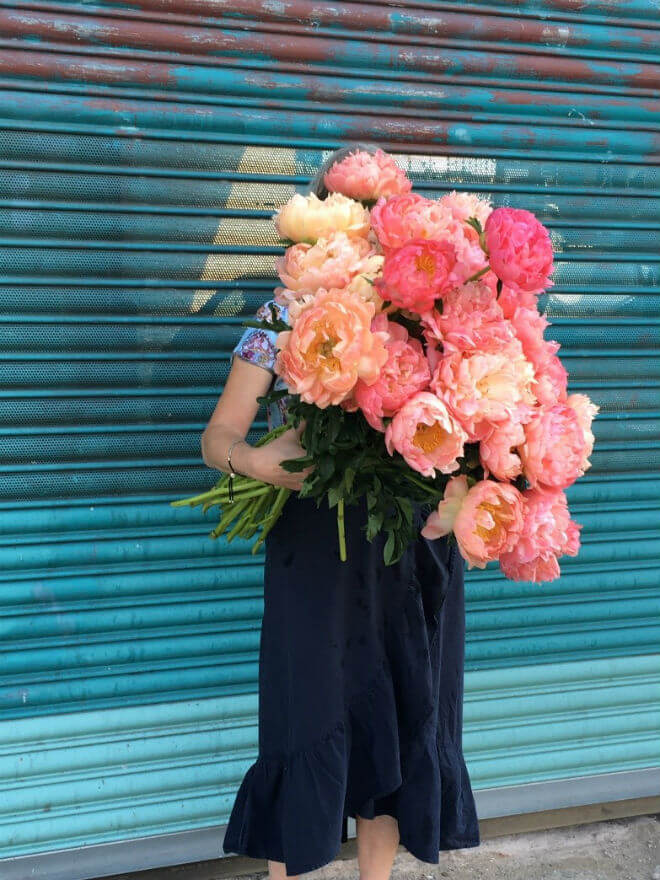 Coral 2019 Flower Trends By Rebel Rebel Wedding Florist Gay Wedding Guide 2 - Wedding Flower Trends 2019 Gay Wedding Guide