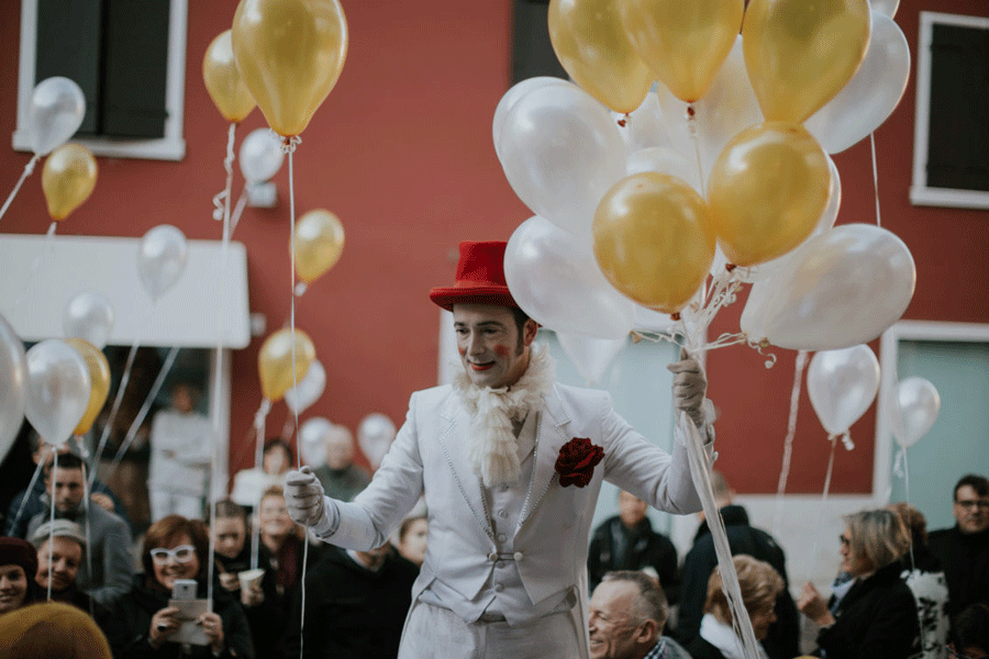 Lucio And Chris Balloons At Gay Winter Wedding Aisle Image By Alberto Alessandra Via The Gay Wedding Guide 2 - Six Stylish Same-Sex Winter Weddings Lucio And Chris Balloons At Gay Winter Wedding Aisle Image By Alberto Alessandra Via The Gay Wedding Guide 2 - Six Stylish Same-Sex Winter Weddings Gay Wedding Guide