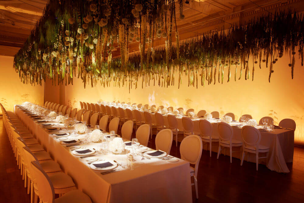 Suspended Hanging Flowers 2019 Flower Trends By Rebel Rebel Wedding Florist Gay Wedding Guide 2 - Wedding Flower Trends 2019 Gay Wedding Guide