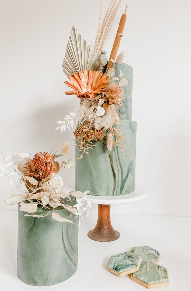 Al Green Flower Wedding Cake 2 - Heavenly Same-Sex Autumn Wedding Ideas From The Uk'S Top 10 Lgbtq+ Wedding Suppliers Gay Wedding Guide