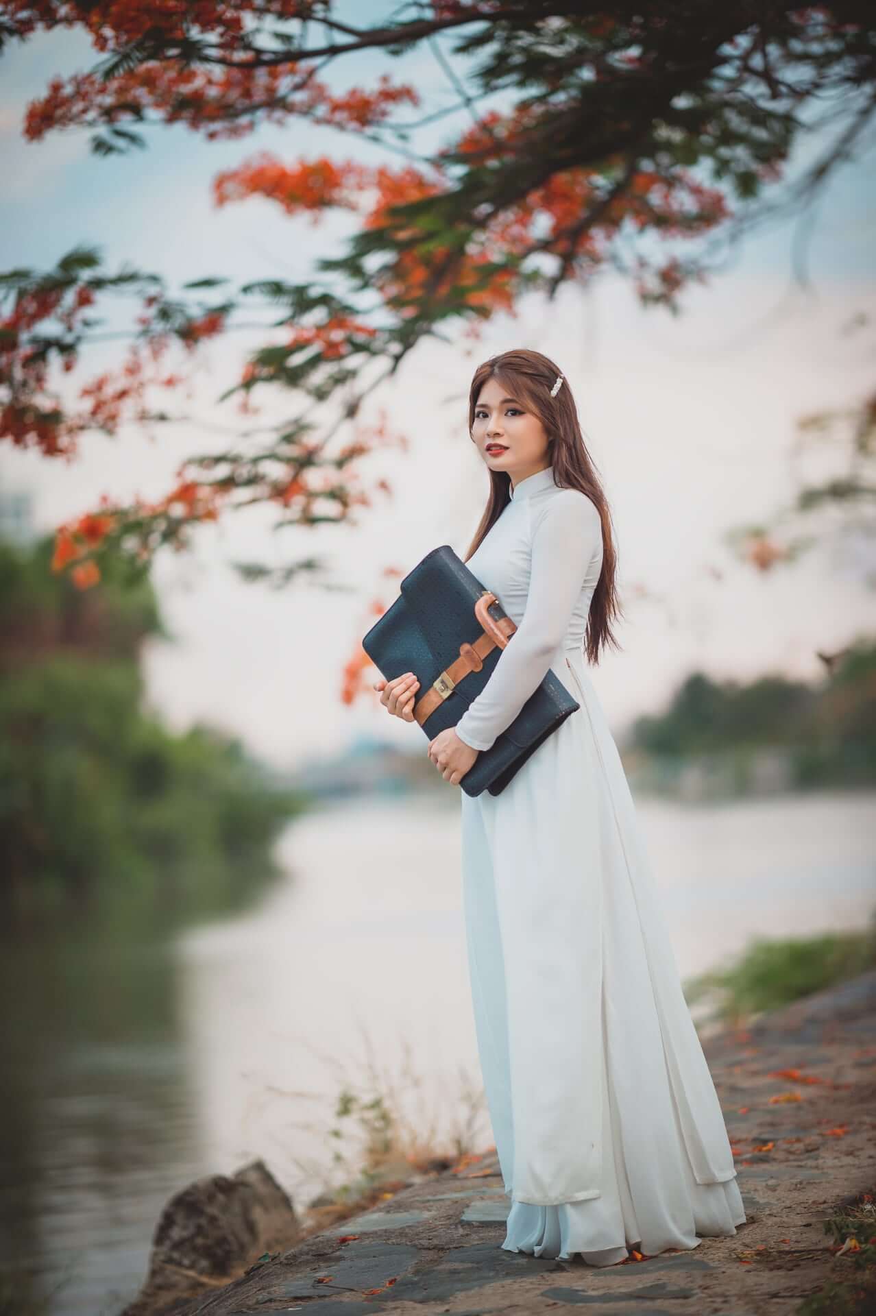 Carry A Book Bouquet 2 - 23 Charming &Amp; Rare Alternative Wedding Bouquets Ideas To Quick-Start Your Creativity Carry A Book Bouquet 2 - 23 Charming &Amp; Rare Alternative Wedding Bouquets Ideas To Quick-Start Your Creativity Gay Wedding Guide