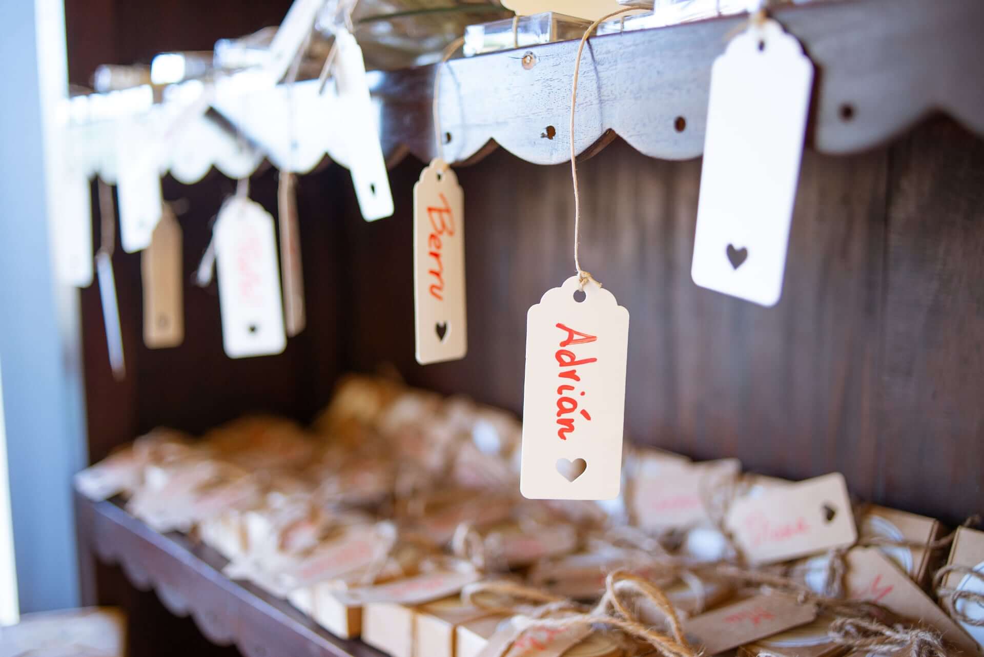 Gifts At A Wedding With Names On Them Fef7Gxt 2 - What To Consider When Buying Groomsmen Gifts Gifts At A Wedding With Names On Them Fef7Gxt 2 - What To Consider When Buying Groomsmen Gifts Gay Wedding Guide