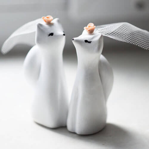 Image 13 White Fox Brides Cake Toppers 40 Best Lesbian Wedding Cake Topppers Via The Gay Wedding Guide 2 - 40 Awesome Lesbian Wedding Cake Toppers That Will Make Your Wedding Cake Stand Out Image 13 White Fox Brides Cake Toppers 40 Best Lesbian Wedding Cake Topppers Via The Gay Wedding Guide 2 - 40 Awesome Lesbian Wedding Cake Toppers That Will Make Your Wedding Cake Stand Out Gay Wedding Guide