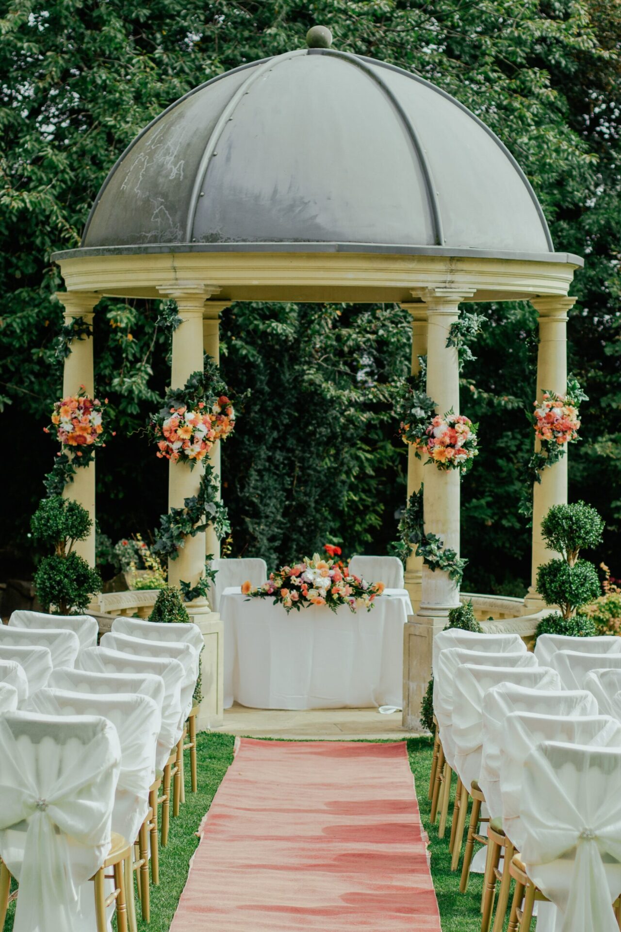 Jeremy Wong Weddings K8Kichh4Wu4 Unsplash 2 - 13+ Outside The Box Garden Wedding Ideas Jeremy Wong Weddings K8Kichh4Wu4 Unsplash 2 - 13+ Outside The Box Garden Wedding Ideas Gay Wedding Guide