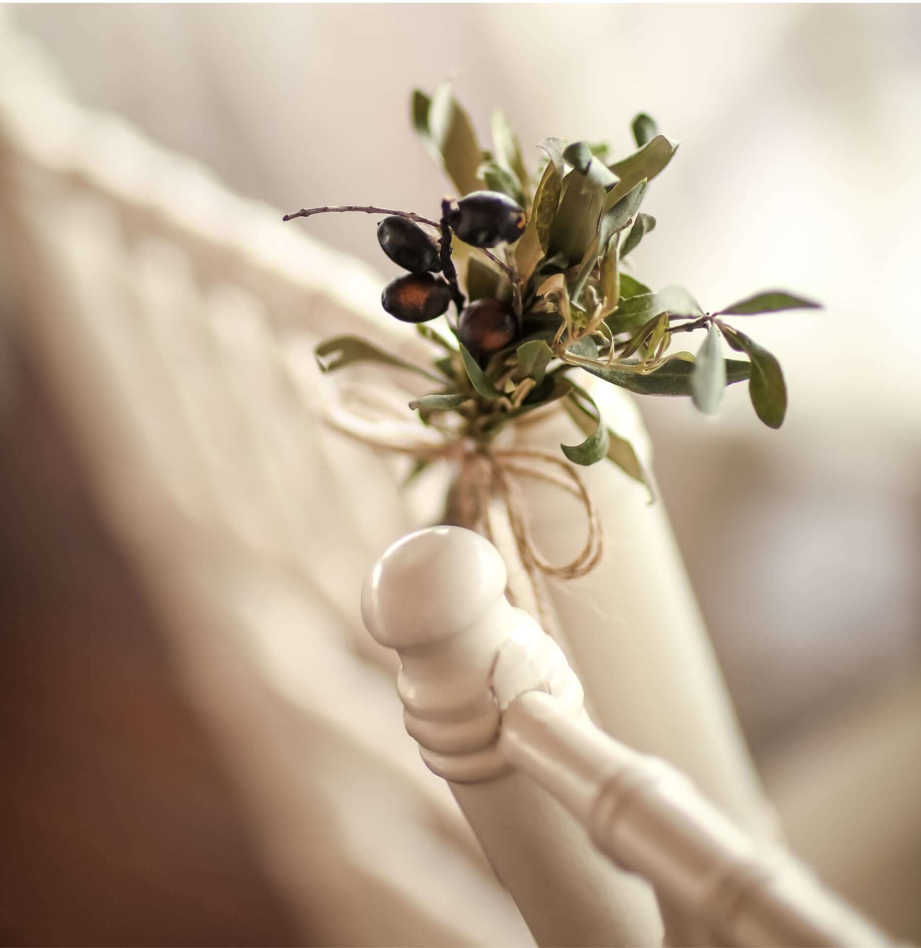Olive Branches Bouquet 2 - 23 Charming &Amp; Rare Alternative Wedding Bouquets Ideas To Quick-Start Your Creativity Olive Branches Bouquet 2 - 23 Charming &Amp; Rare Alternative Wedding Bouquets Ideas To Quick-Start Your Creativity Gay Wedding Guide