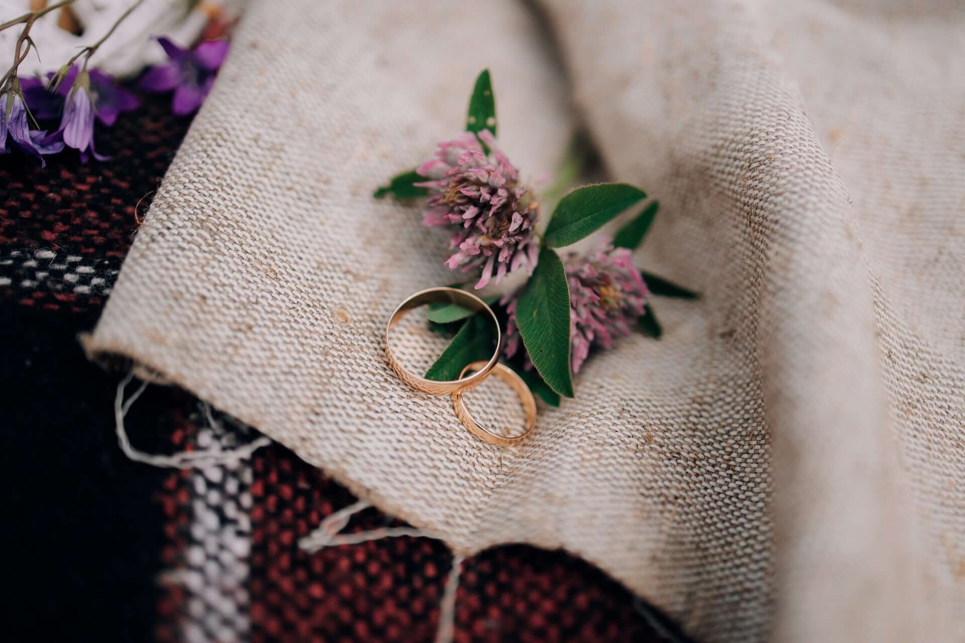Pexels Daniel Ponomarev 4802274 2 - Eco-Friendly Wedding &Amp; Engagement Rings Pexels Daniel Ponomarev 4802274 2 - Eco-Friendly Wedding &Amp; Engagement Rings Gay Wedding Guide