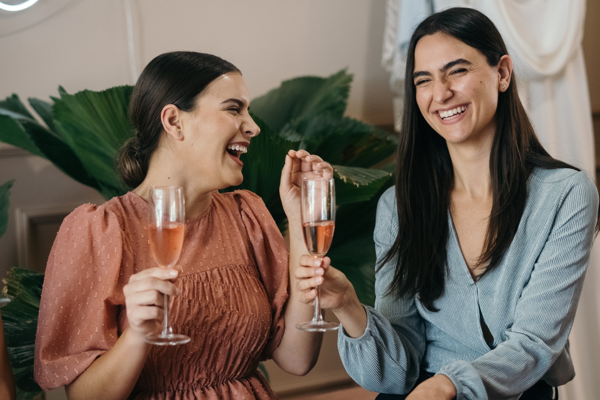 Pexels Los Muertos Crew 8459402 2 - Choosing A Wedding Celebrant - Everything You Need To Know Step-By-Step Pexels Los Muertos Crew 8459402 2 - Choosing A Wedding Celebrant - Everything You Need To Know Step-By-Step Gay Wedding Guide