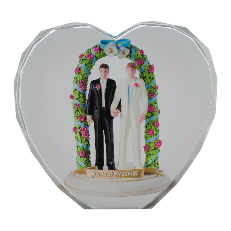 Rainbow Gay Wedding Cake Topper Via Gay Wedding Guide 2 - 40 Awesome Gay Wedding Cake Toppers That Will Make Your Wedding Cake Stand Out Rainbow Gay Wedding Cake Topper Via Gay Wedding Guide 2 - 40 Awesome Gay Wedding Cake Toppers That Will Make Your Wedding Cake Stand Out Gay Wedding Guide