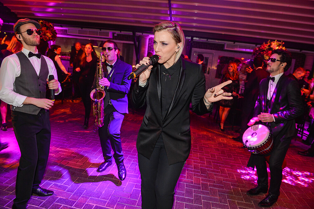 Singing Entertainment For Dry Wedding Image From Taylor Lynn Corporation Via The Gay Wedding Guide 2 - Spirited Dry Weddings Singing Entertainment For Dry Wedding Image From Taylor Lynn Corporation Via The Gay Wedding Guide 2 - Spirited Dry Weddings Gay Wedding Guide