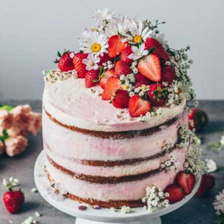 Strawberry Cream Cake 2 - 19 Delicious Wedding Cake Flavor Combinations That Your Guests Won'T Resist Gay Wedding Guide