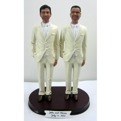Unnamed 3 - 40 Awesome Gay Wedding Cake Toppers That Will Make Your Wedding Cake Stand Out Unnamed 3 - 40 Awesome Gay Wedding Cake Toppers That Will Make Your Wedding Cake Stand Out Gay Wedding Guide