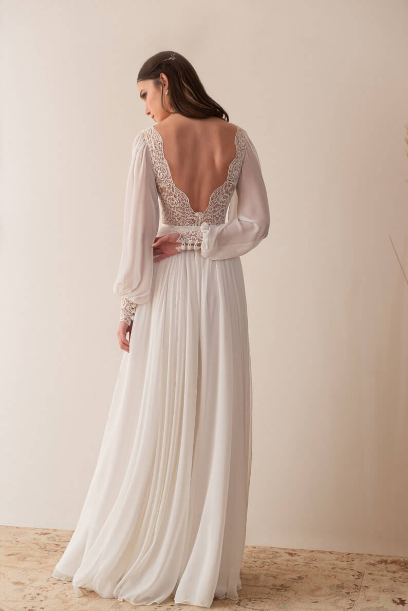 Backless Is The New Cleavage 02 - 30 Chic Lesbian Wedding Dresses That Make Your Bridal Look Authentic Backless Is The New Cleavage 02 - 30 Chic Lesbian Wedding Dresses That Make Your Bridal Look Authentic Gay Wedding Guide