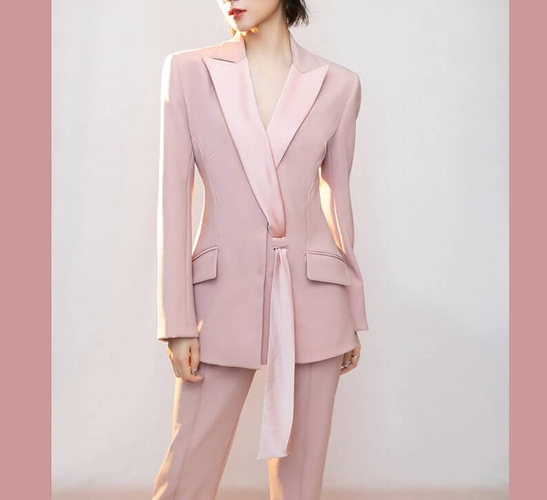 Elegant Woman Pantsuit Set 1 Lesbian Wedding Suit - 30 Amazing Lesbian Wedding Suits To Look Stunning On Your Big Day Elegant Woman Pantsuit Set 1 Lesbian Wedding Suit - 30 Amazing Lesbian Wedding Suits To Look Stunning On Your Big Day Gay Wedding Guide