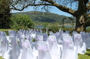 Photos Wedding In Garden 345X229