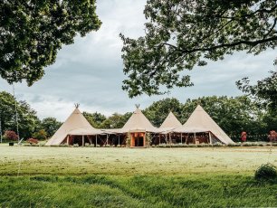 Tipis Show Image 2 306X230