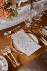 21A Table Setting 153X229