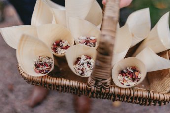 8 Dewsall Flower Confetti Baskets 345X230