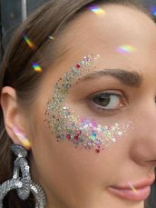 Glitter Face 172X229