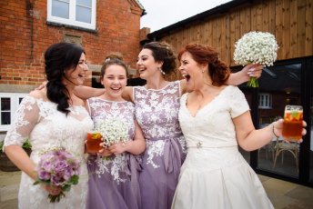 Hanbury Wedding Barn 1 344X230