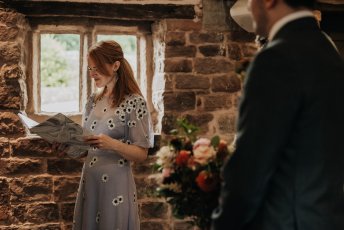 Megsenior Weddingcelebrant Ashesbarns 2 344X230