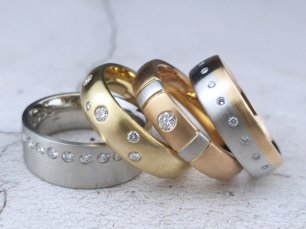 Mens Diamond Wedding Bands 306X229