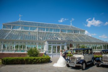 The Isla Gladstone Conservatory 345X230